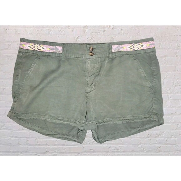American Eagle Aztec Embroidered Shorts Size 12 Green Low Rise Festival Boho - Picture 1 of 6